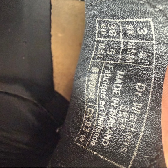 Dr. Martens | 3989 Patent Brogue Shoes Black Oxford Preppy Punk Classic | Size 6 - Picture 12 of 13